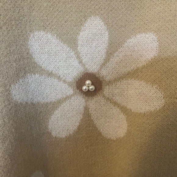 Matilda Pearl Daisy Pattern Pullover Sweater Taupe XL - Picture 3 of 4